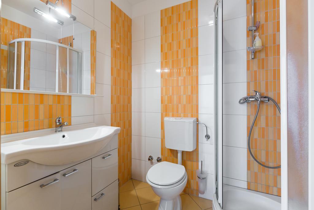 Apartments Duje Ribnica โอเบรอควาซ ภายนอก รูปภาพ