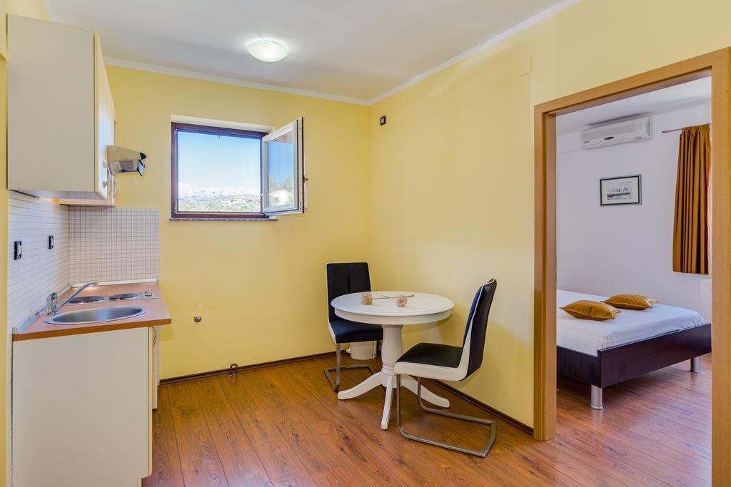Apartments Duje Ribnica โอเบรอควาซ ภายนอก รูปภาพ